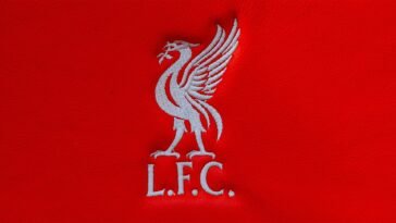 lfc-crest-130-years-old